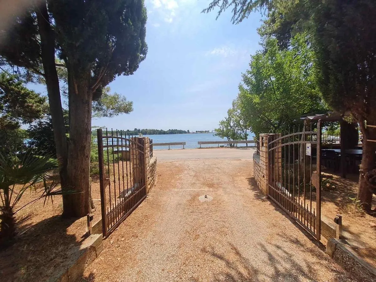 Apartments Bianca Lovrečica
