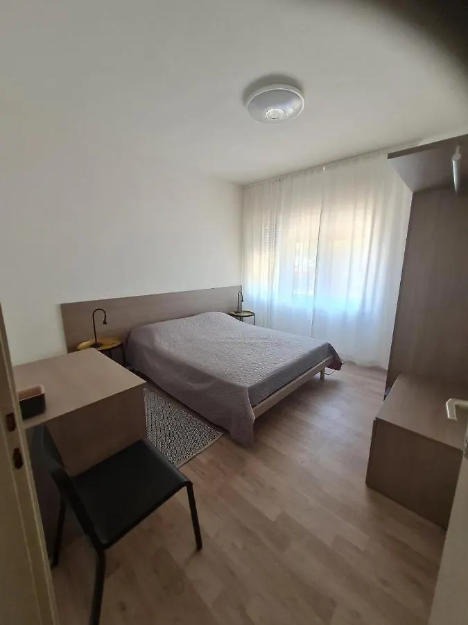 Apartments Bianca Lovrečica 0*,